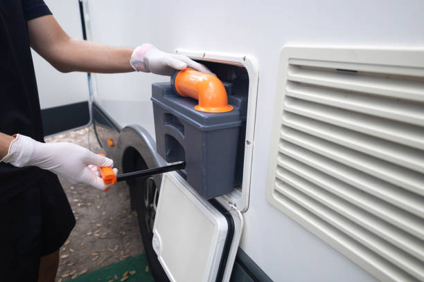 Best Porta potty delivery and setup  in Minooka, IL
